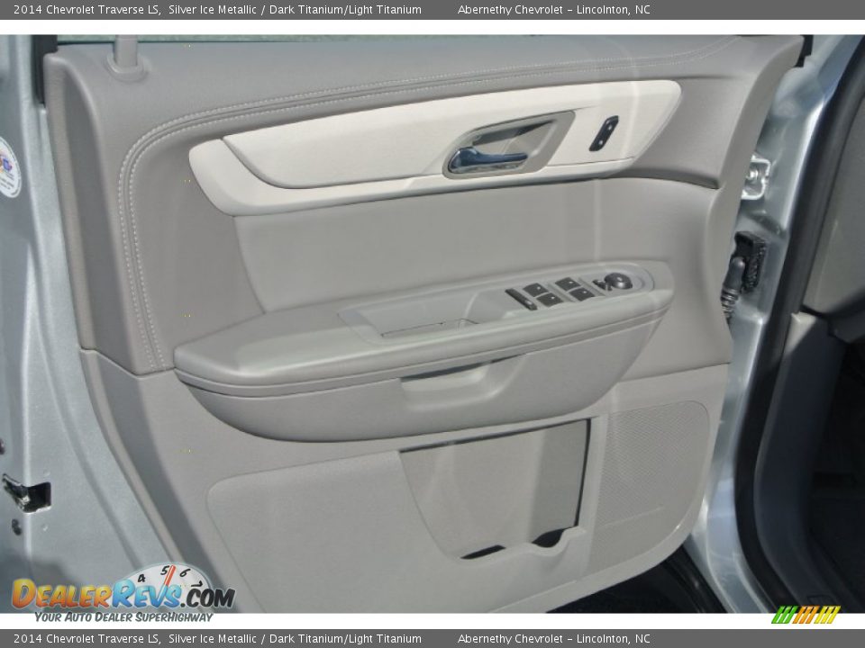 2014 Chevrolet Traverse LS Silver Ice Metallic / Dark Titanium/Light Titanium Photo #9
