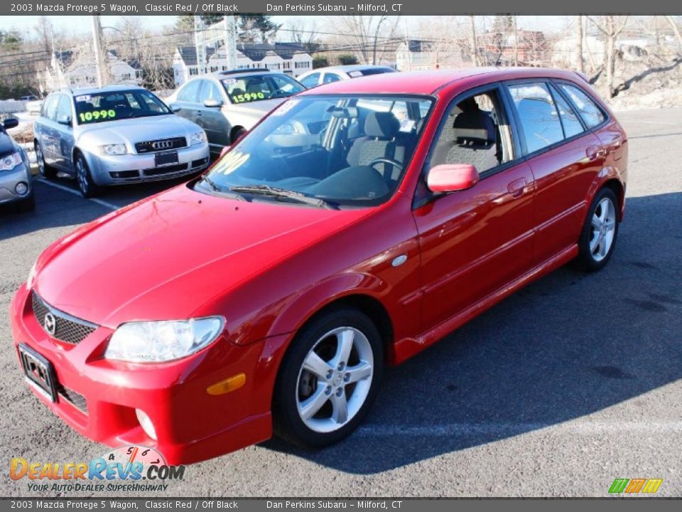 Front 3/4 View of 2003 Mazda Protege 5 Wagon Photo #3