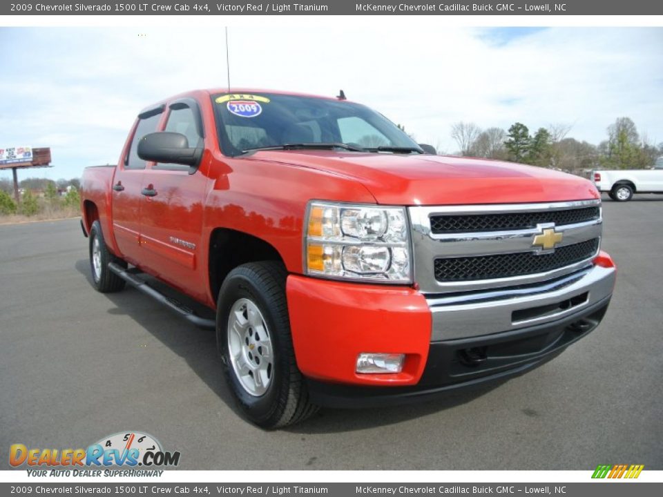 2009 Chevrolet Silverado 1500 LT Crew Cab 4x4 Victory Red / Light Titanium Photo #1