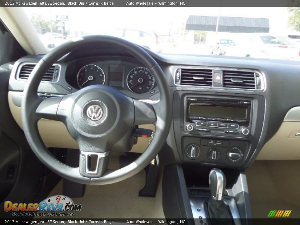 2013 Volkswagen Jetta SE Sedan Black Uni / Cornsilk Beige Photo #15