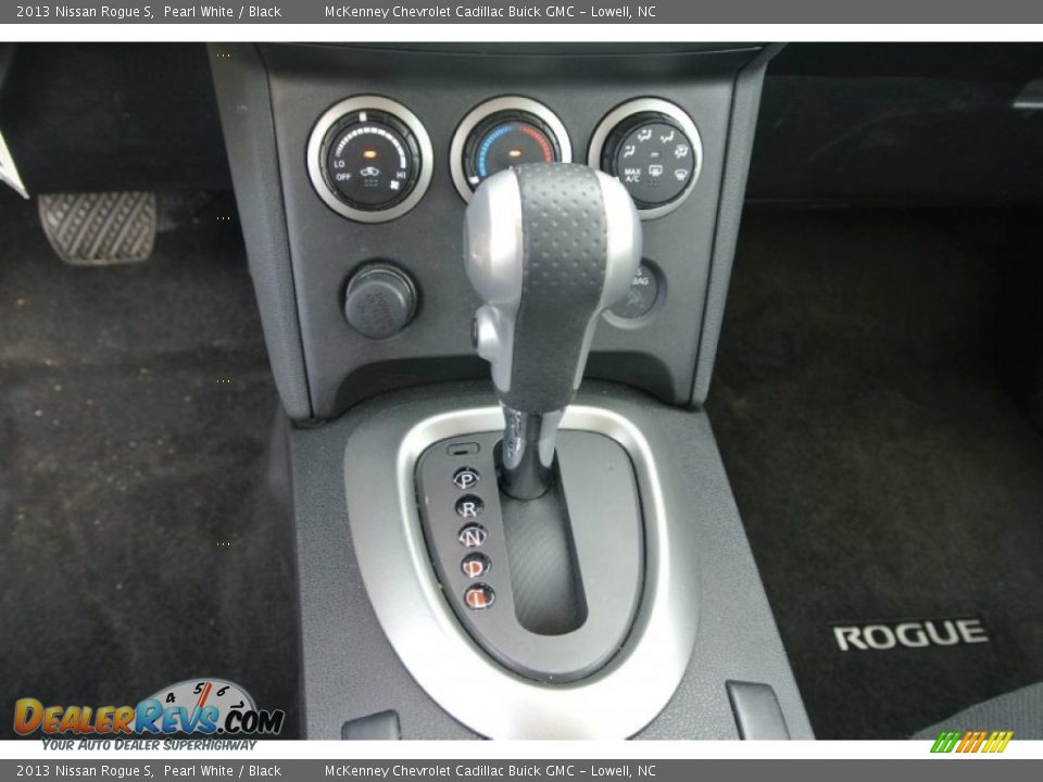 2013 Nissan Rogue S Pearl White / Black Photo #10