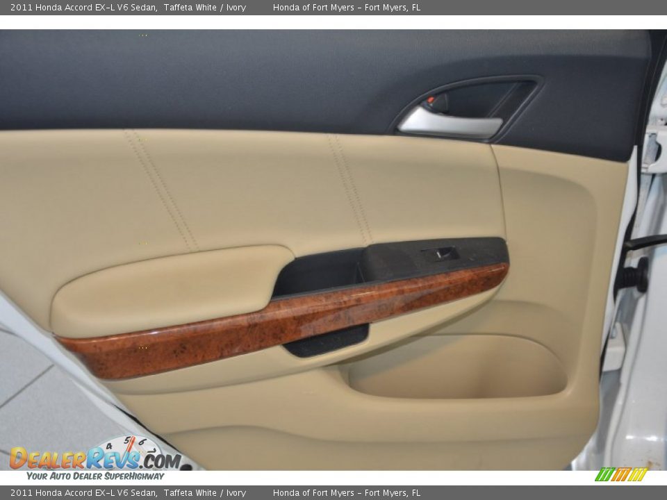 2011 Honda Accord EX-L V6 Sedan Taffeta White / Ivory Photo #23