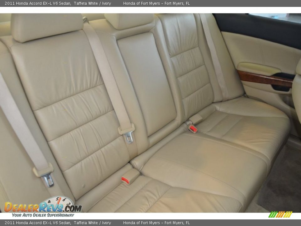 2011 Honda Accord EX-L V6 Sedan Taffeta White / Ivory Photo #29