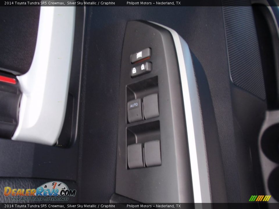 2014 Toyota Tundra SR5 Crewmax Silver Sky Metallic / Graphite Photo #25