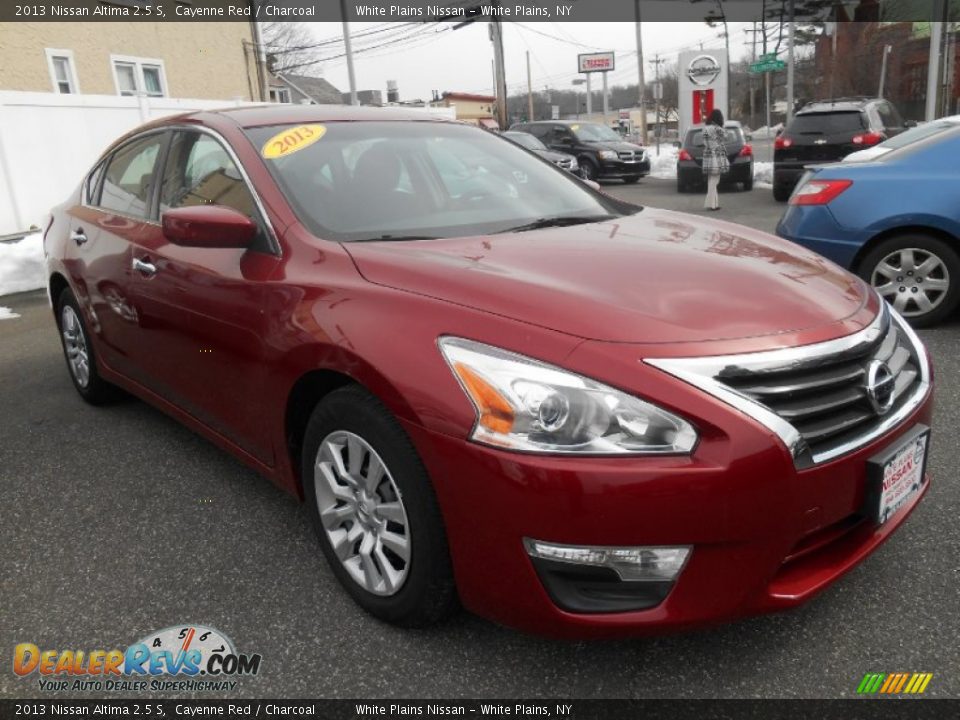 2013 Nissan Altima 2.5 S Cayenne Red / Charcoal Photo #1