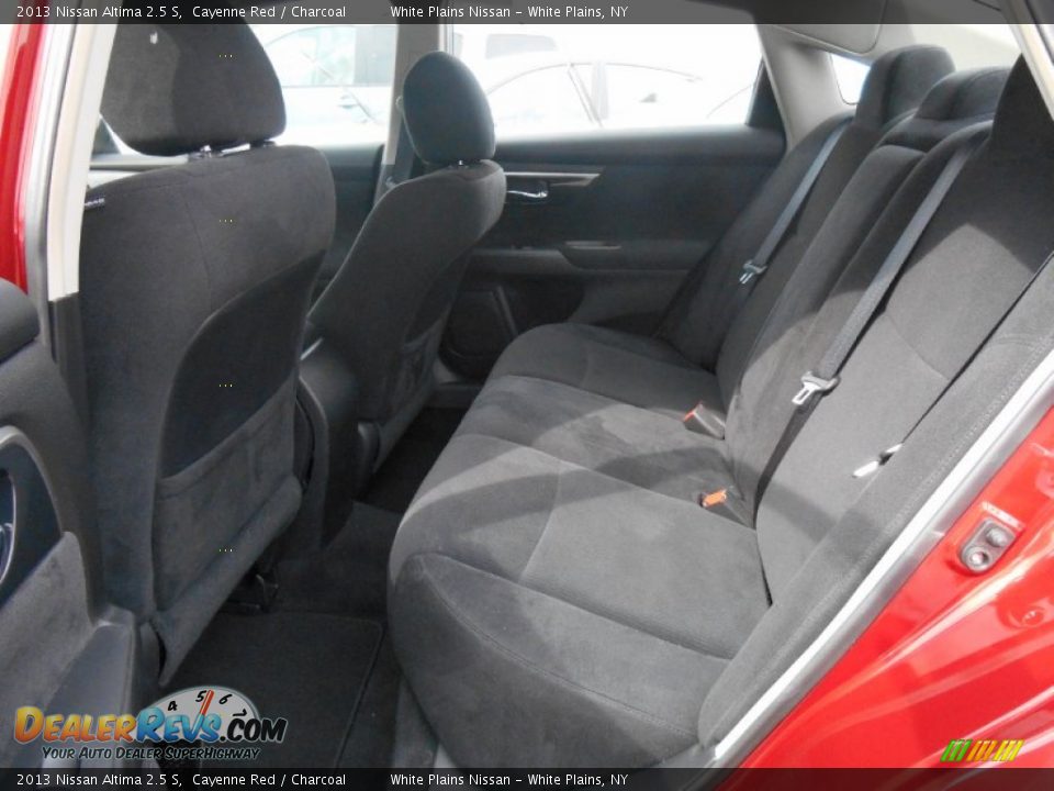 2013 Nissan Altima 2.5 S Cayenne Red / Charcoal Photo #8