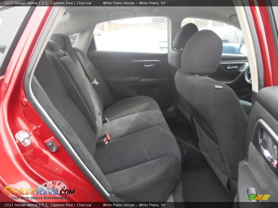 2013 Nissan Altima 2.5 S Cayenne Red / Charcoal Photo #9