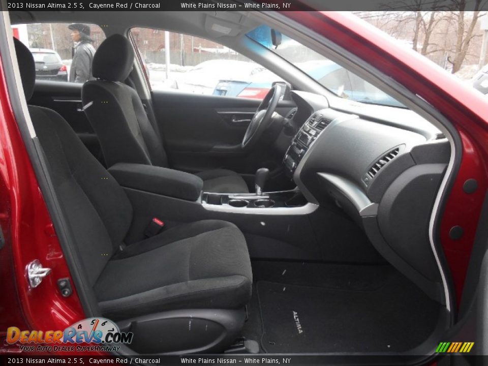 2013 Nissan Altima 2.5 S Cayenne Red / Charcoal Photo #11