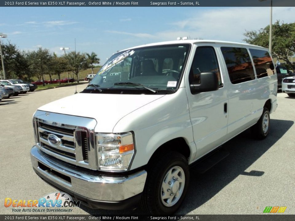 2013 Ford E Series Van E350 XLT Passenger Oxford White / Medium Flint Photo #13