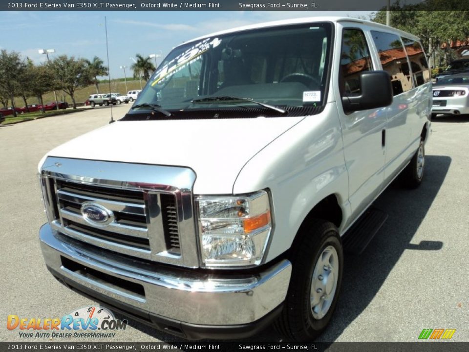 2013 Ford E Series Van E350 XLT Passenger Oxford White / Medium Flint Photo #14