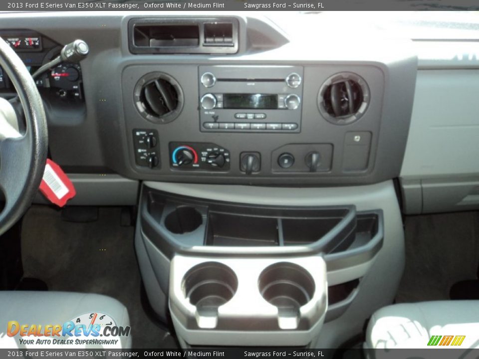 2013 Ford E Series Van E350 XLT Passenger Oxford White / Medium Flint Photo #26
