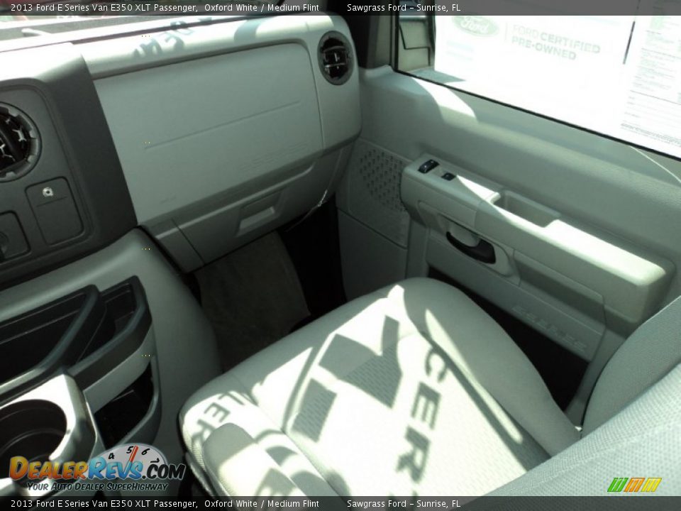 2013 Ford E Series Van E350 XLT Passenger Oxford White / Medium Flint Photo #27