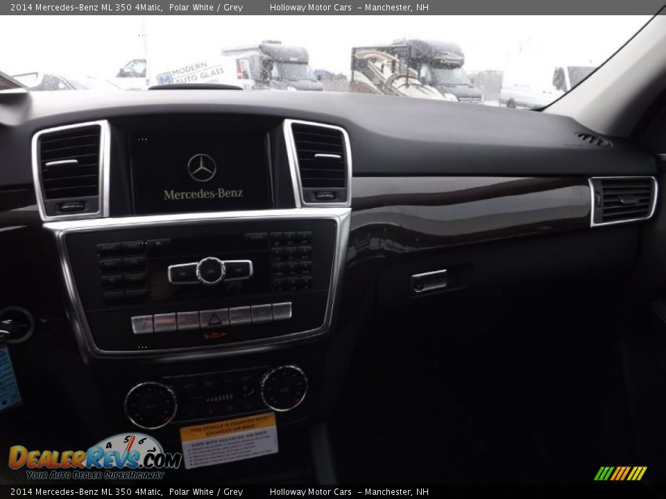 2014 Mercedes-Benz ML 350 4Matic Polar White / Grey Photo #10