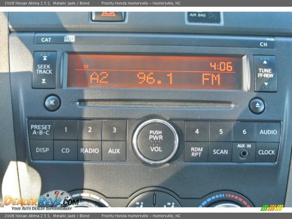 2008 Nissan Altima 2.5 S Metallic Jade / Blond Photo #13