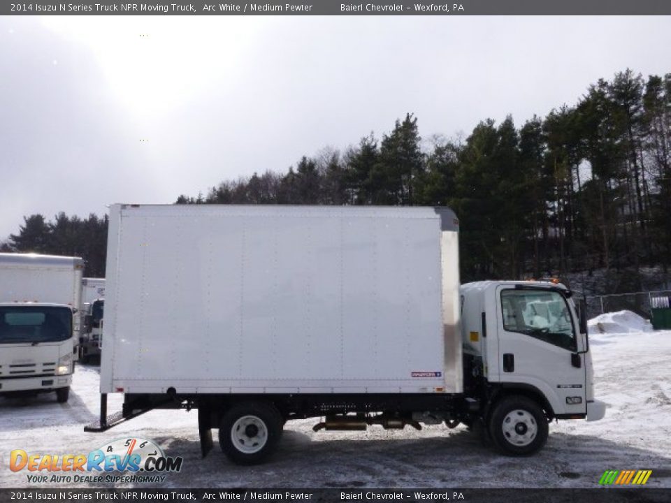 2014 Isuzu N Series Truck NPR Moving Truck Arc White / Medium Pewter Photo #5