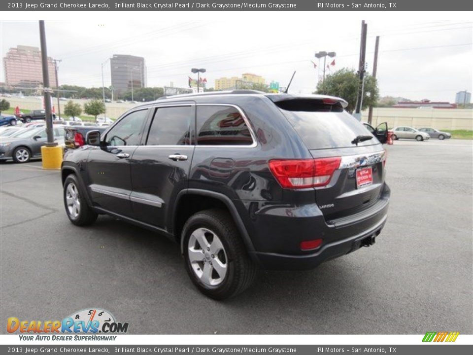 2013 Jeep Grand Cherokee Laredo Brilliant Black Crystal Pearl / Dark Graystone/Medium Graystone Photo #5