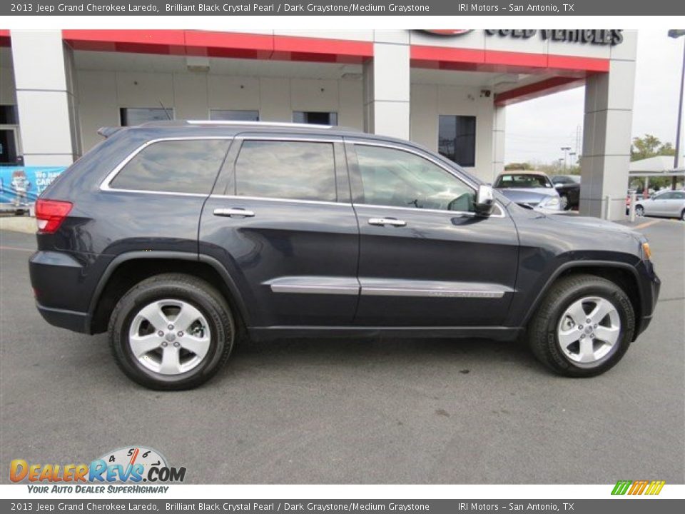 2013 Jeep Grand Cherokee Laredo Brilliant Black Crystal Pearl / Dark Graystone/Medium Graystone Photo #8