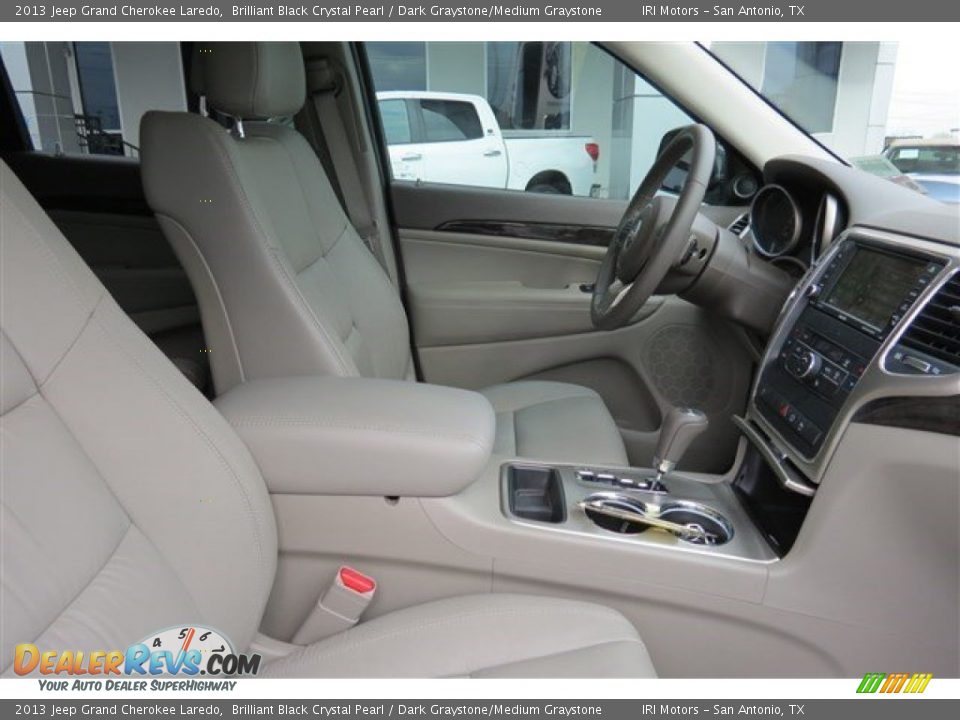 2013 Jeep Grand Cherokee Laredo Brilliant Black Crystal Pearl / Dark Graystone/Medium Graystone Photo #13