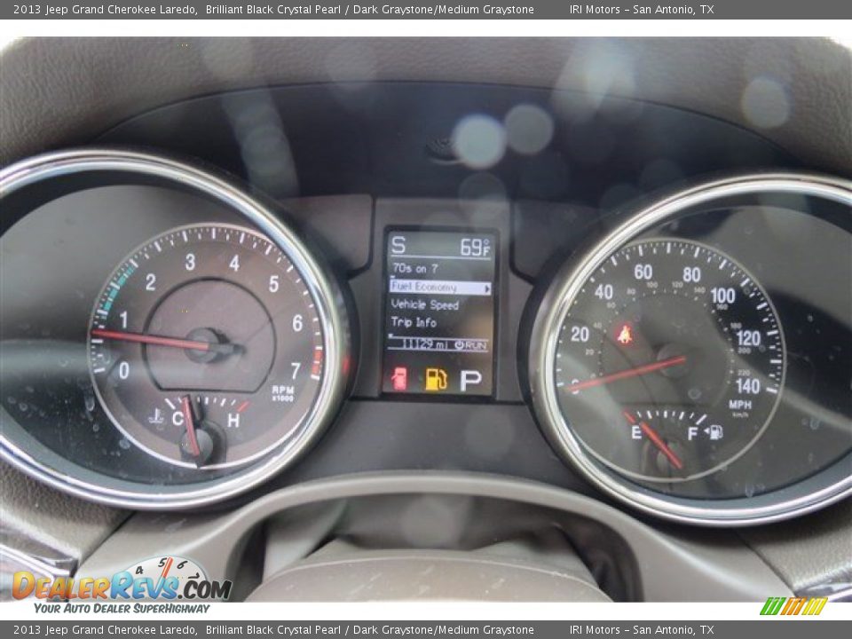 2013 Jeep Grand Cherokee Laredo Brilliant Black Crystal Pearl / Dark Graystone/Medium Graystone Photo #17