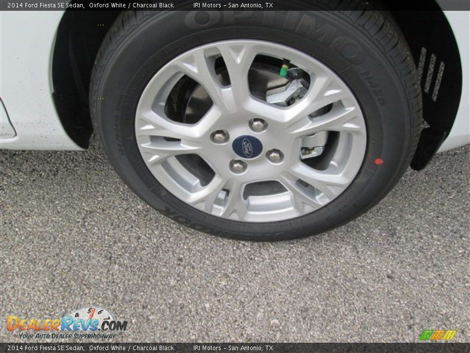 2014 Ford Fiesta SE Sedan Oxford White / Charcoal Black Photo #5