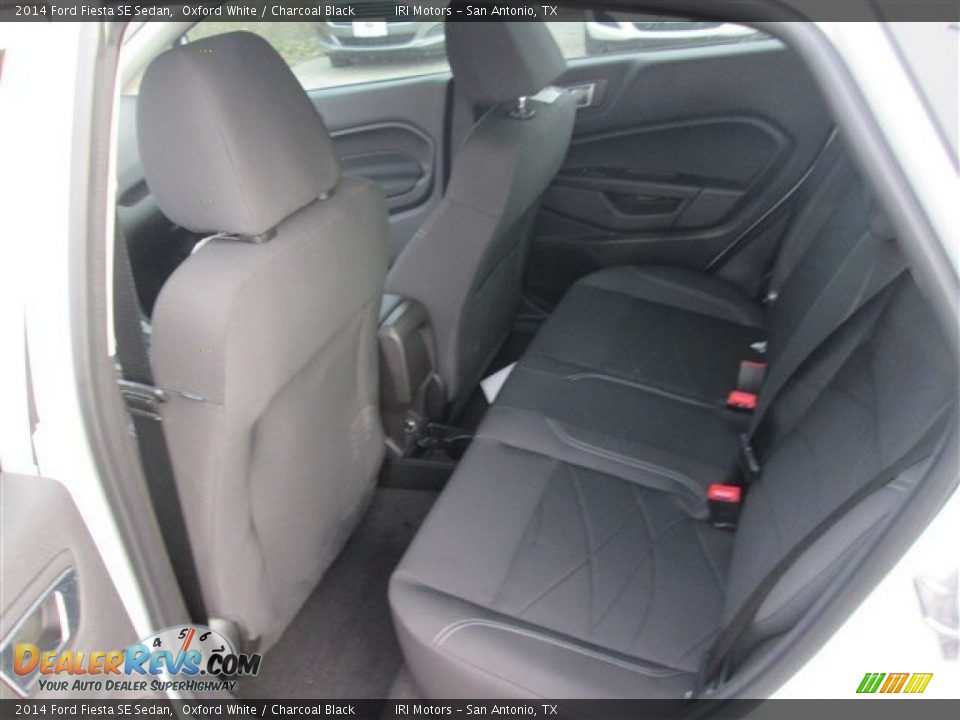 2014 Ford Fiesta SE Sedan Oxford White / Charcoal Black Photo #9