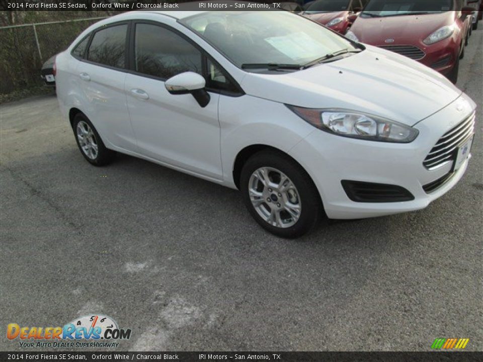 2014 Ford Fiesta SE Sedan Oxford White / Charcoal Black Photo #7