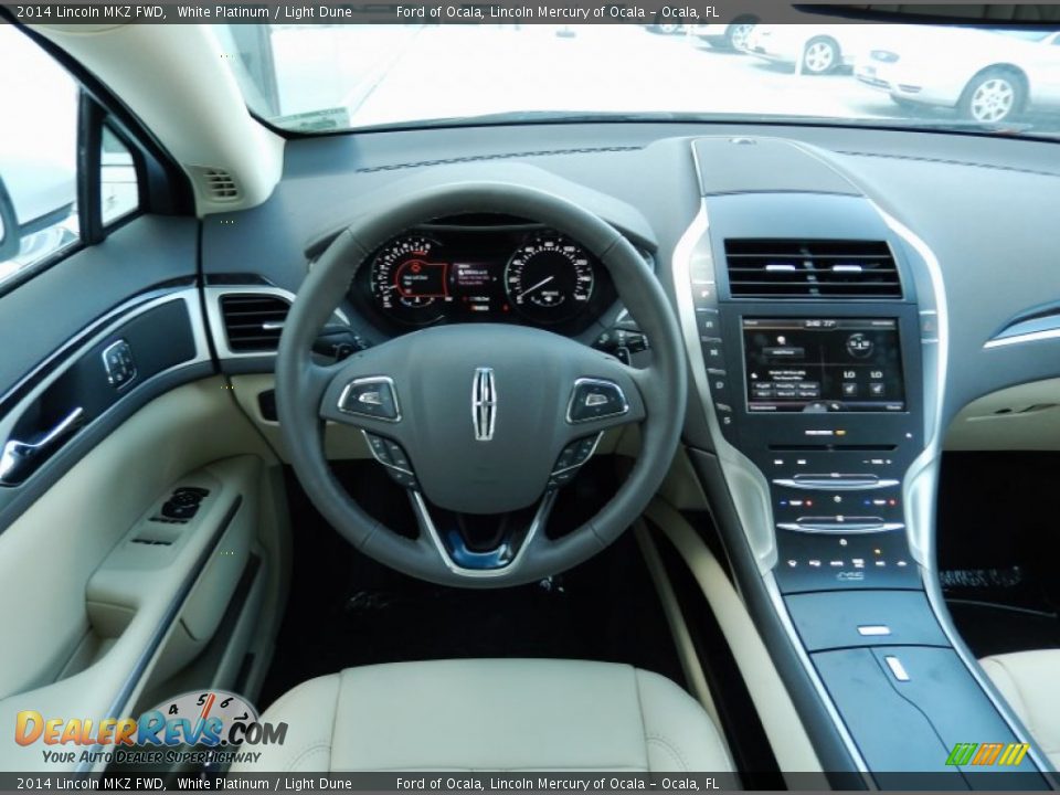 Dashboard of 2014 Lincoln MKZ FWD Photo #7
