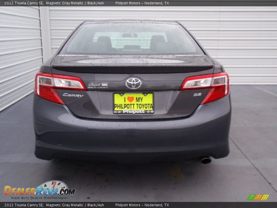 2013 Toyota Camry SE Magnetic Gray Metallic / Black/Ash Photo #5