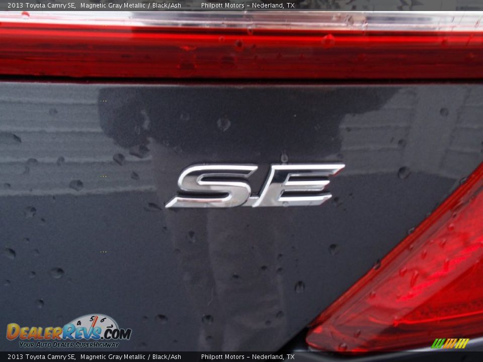 2013 Toyota Camry SE Magnetic Gray Metallic / Black/Ash Photo #18