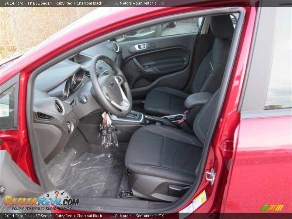 2014 Ford Fiesta SE Sedan Ruby Red / Charcoal Black Photo #8