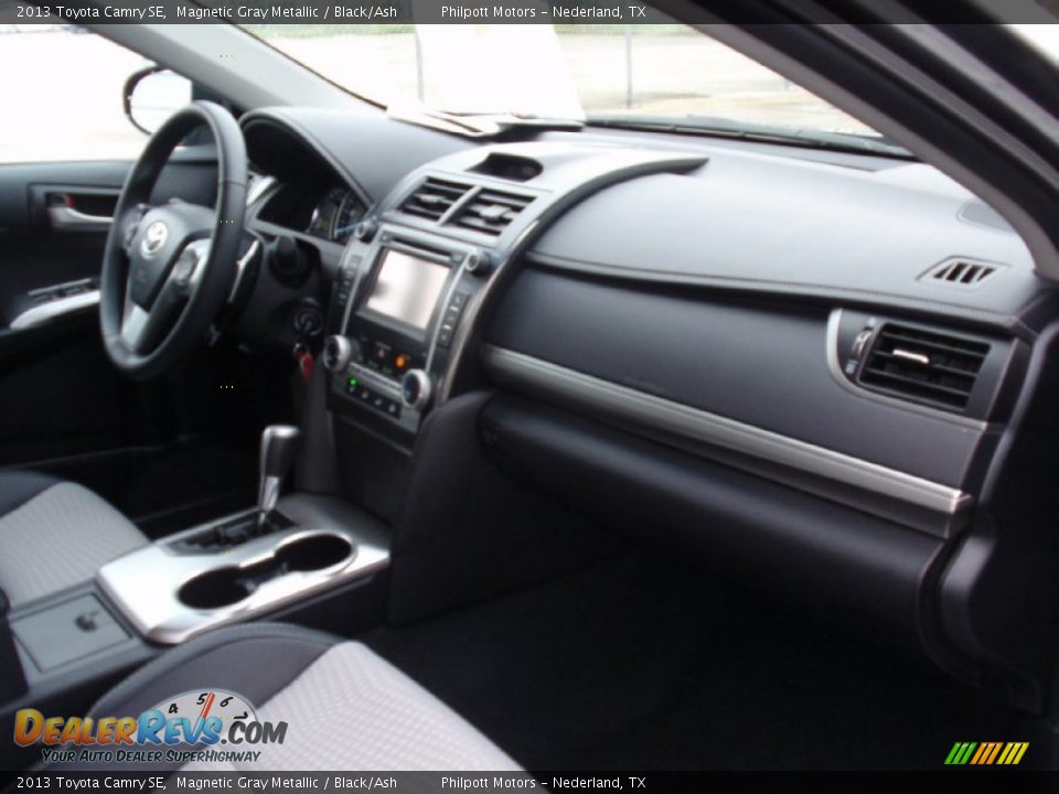 2013 Toyota Camry SE Magnetic Gray Metallic / Black/Ash Photo #23