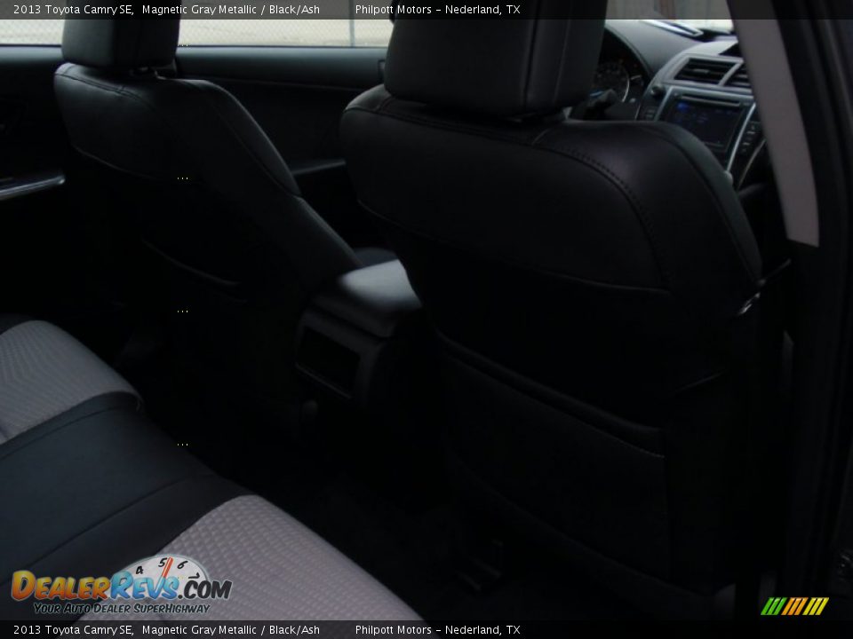 2013 Toyota Camry SE Magnetic Gray Metallic / Black/Ash Photo #26
