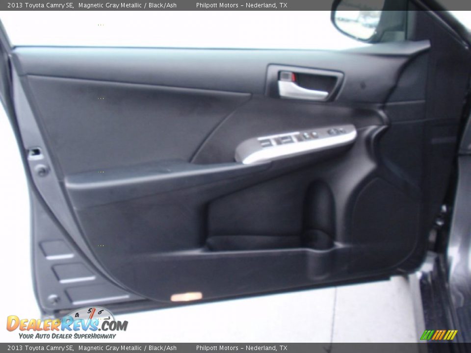 2013 Toyota Camry SE Magnetic Gray Metallic / Black/Ash Photo #32