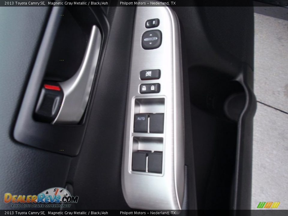 2013 Toyota Camry SE Magnetic Gray Metallic / Black/Ash Photo #33