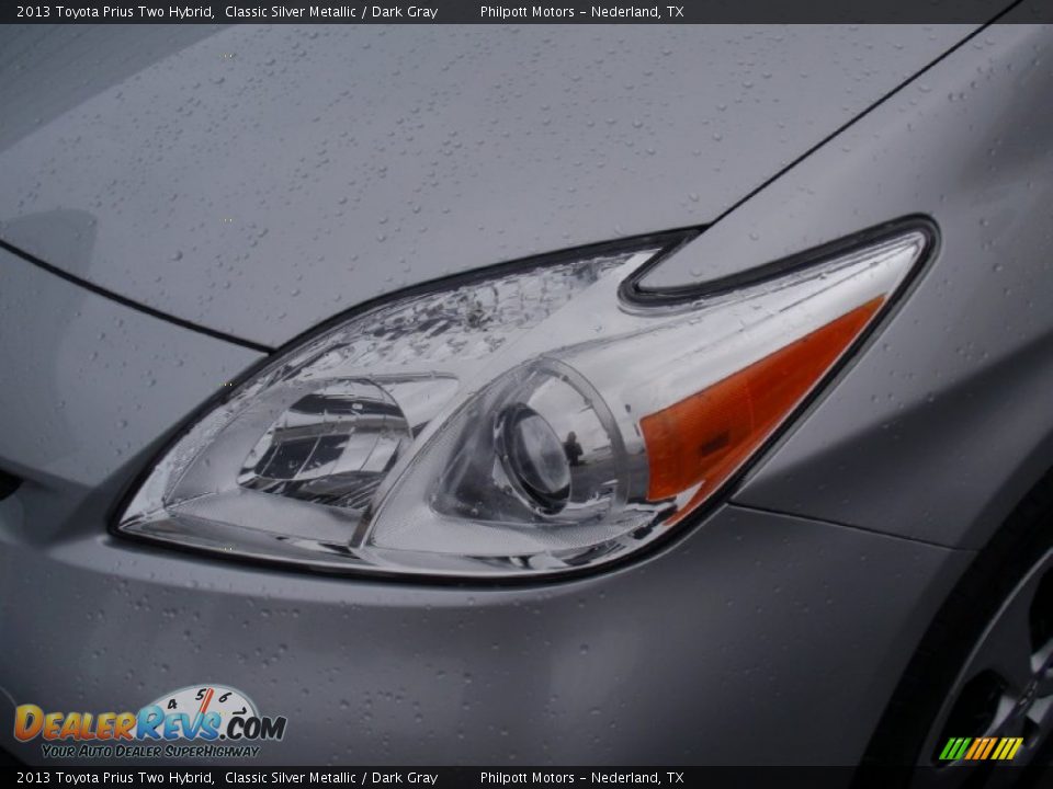 2013 Toyota Prius Two Hybrid Classic Silver Metallic / Dark Gray Photo #9
