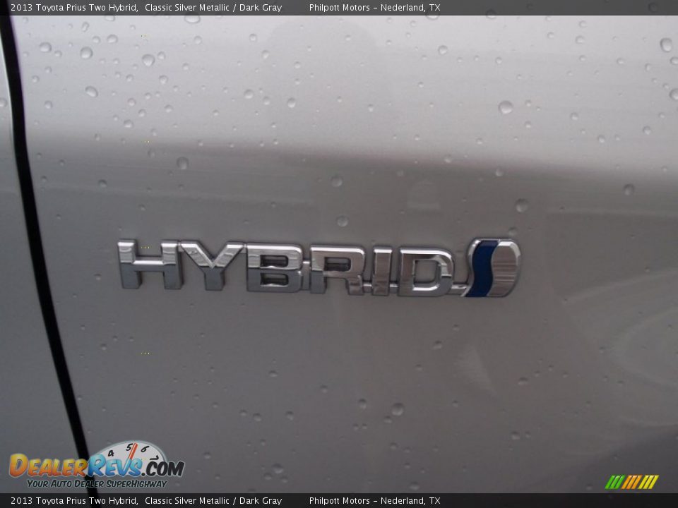 2013 Toyota Prius Two Hybrid Classic Silver Metallic / Dark Gray Photo #16
