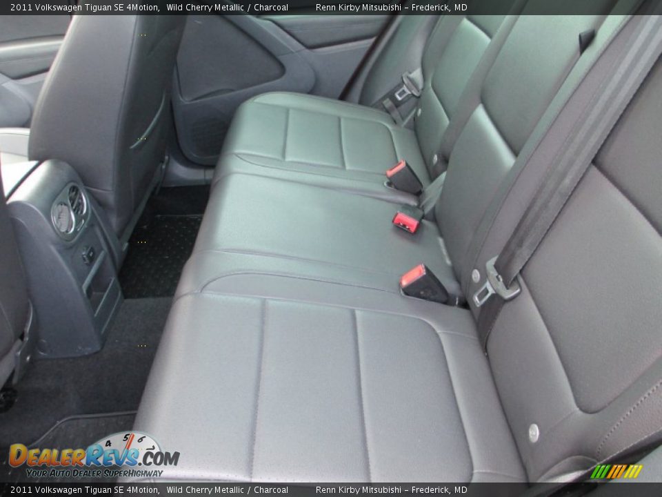 2011 Volkswagen Tiguan SE 4Motion Wild Cherry Metallic / Charcoal Photo #28