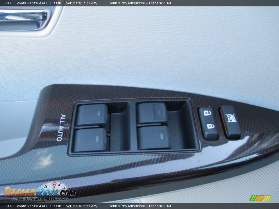 2010 Toyota Venza AWD Classic Silver Metallic / Gray Photo #9