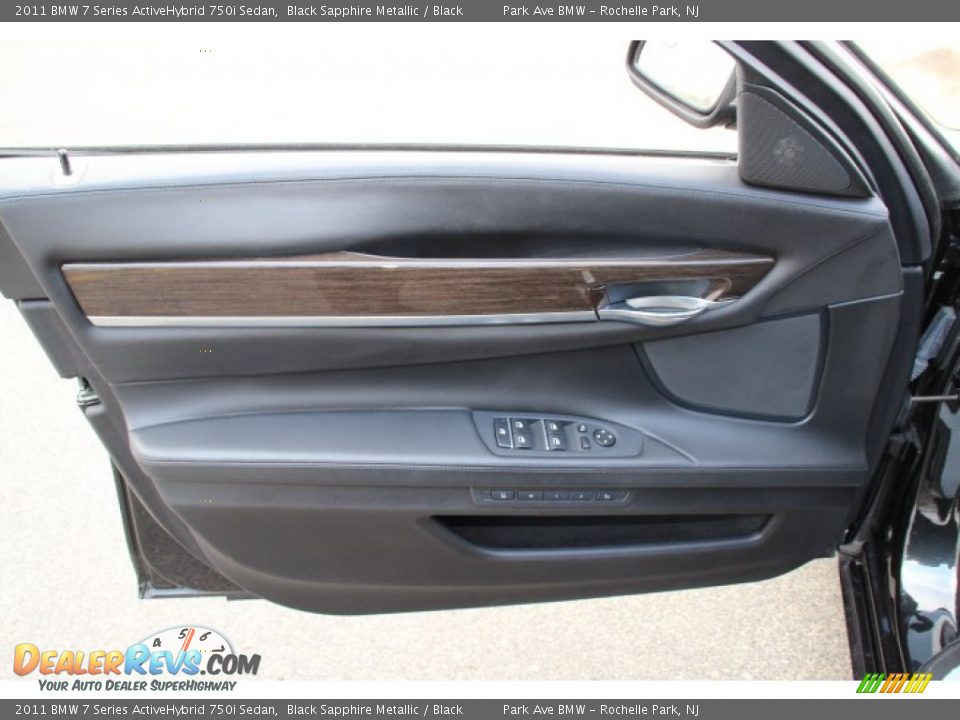 Door Panel of 2011 BMW 7 Series ActiveHybrid 750i Sedan Photo #8