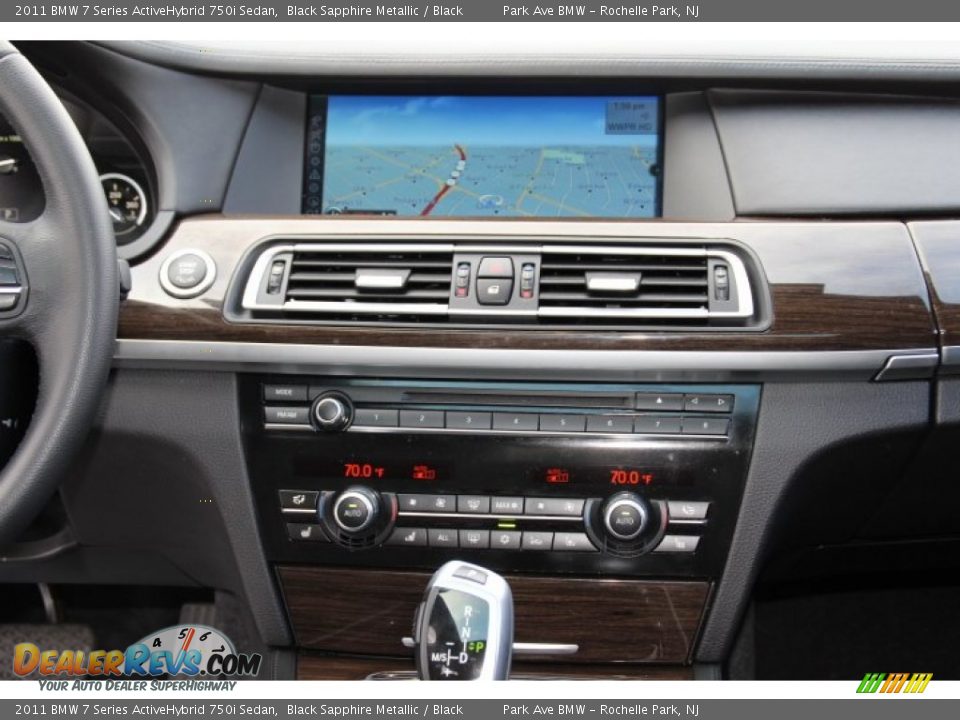 Controls of 2011 BMW 7 Series ActiveHybrid 750i Sedan Photo #13