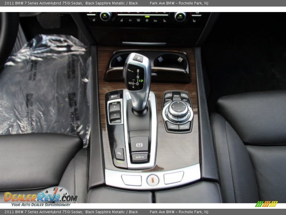 2011 BMW 7 Series ActiveHybrid 750i Sedan Shifter Photo #14