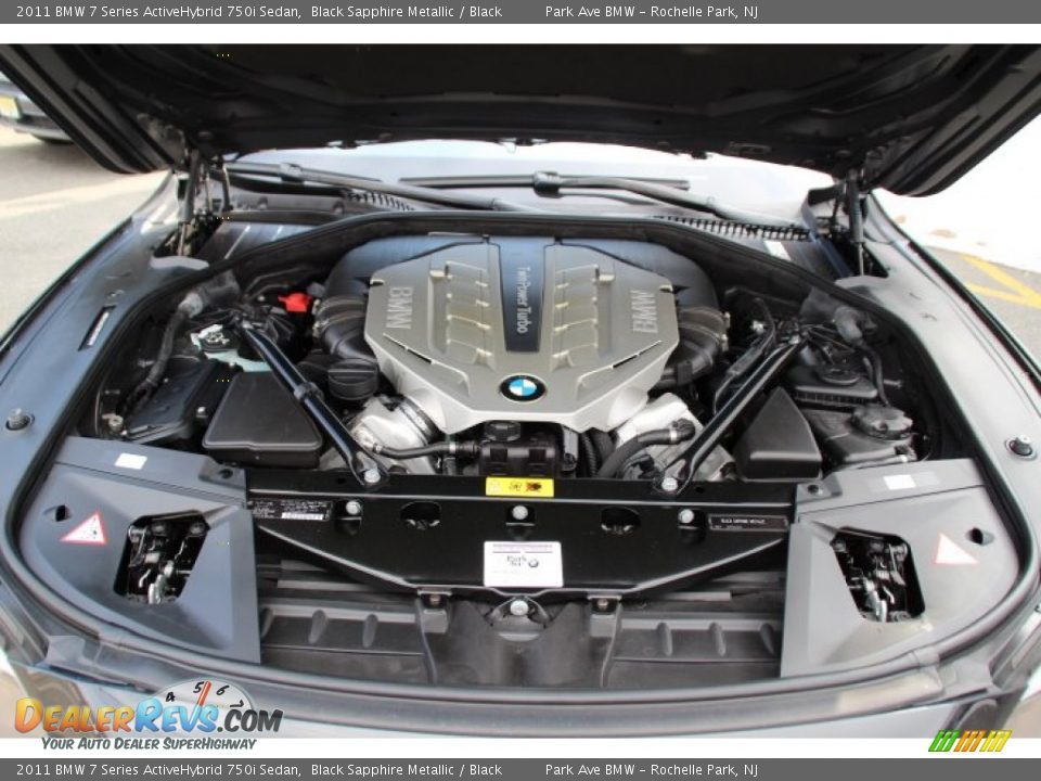 2011 BMW 7 Series ActiveHybrid 750i Sedan 4.4 Liter ActiveHybrid DI TwinPower Turbo DOHC 32-Valve VVT V8 Gasoline/Electric Hybrid Engine Photo #29