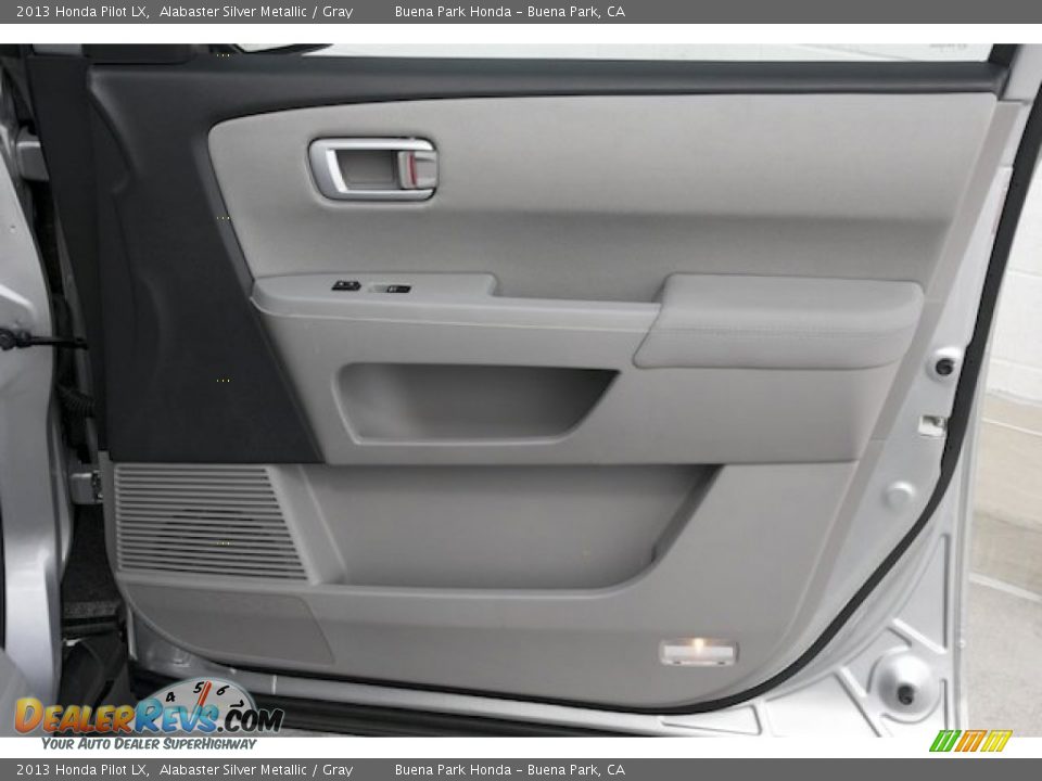 2013 Honda Pilot LX Alabaster Silver Metallic / Gray Photo #23