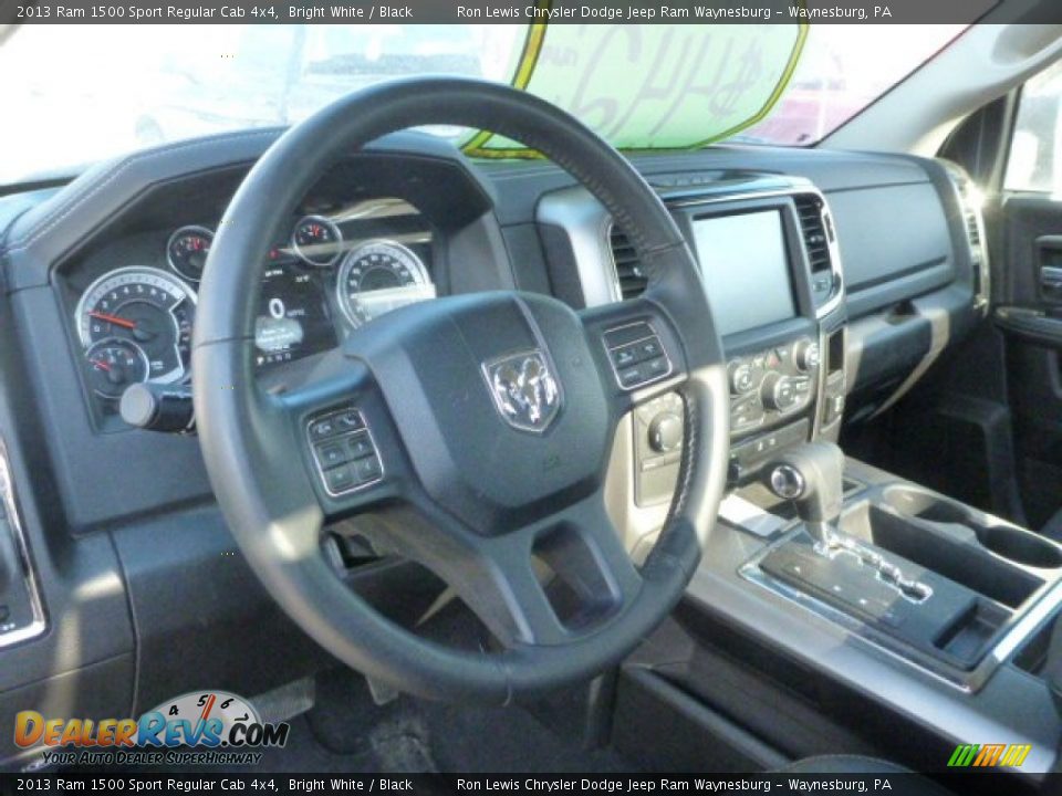 2013 Ram 1500 Sport Regular Cab 4x4 Bright White / Black Photo #11