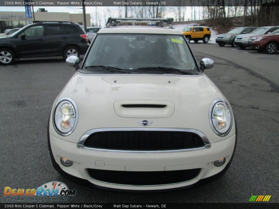 2009 Mini Cooper S Clubman Pepper White / Black/Grey Photo #3