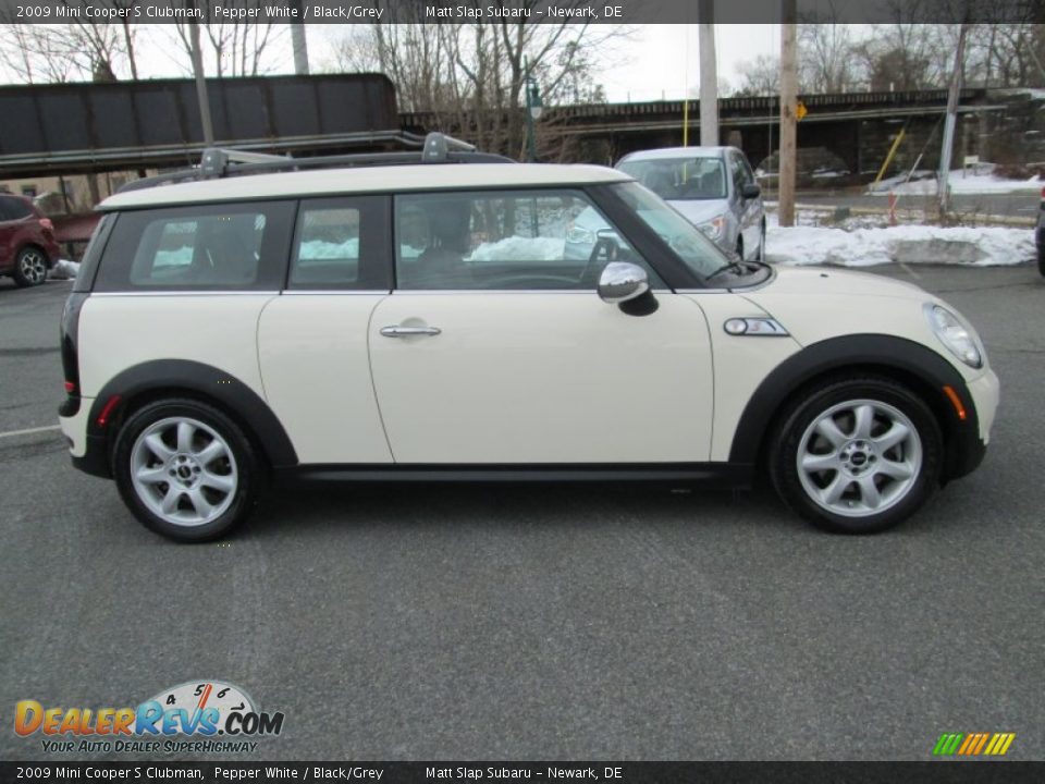 2009 Mini Cooper S Clubman Pepper White / Black/Grey Photo #5