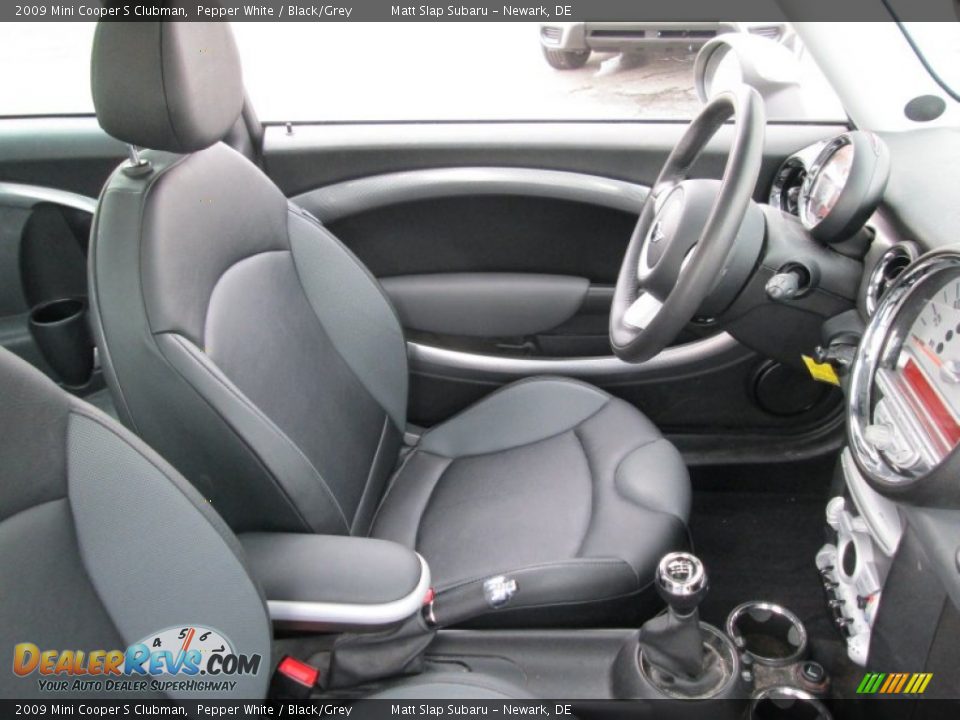 2009 Mini Cooper S Clubman Pepper White / Black/Grey Photo #14