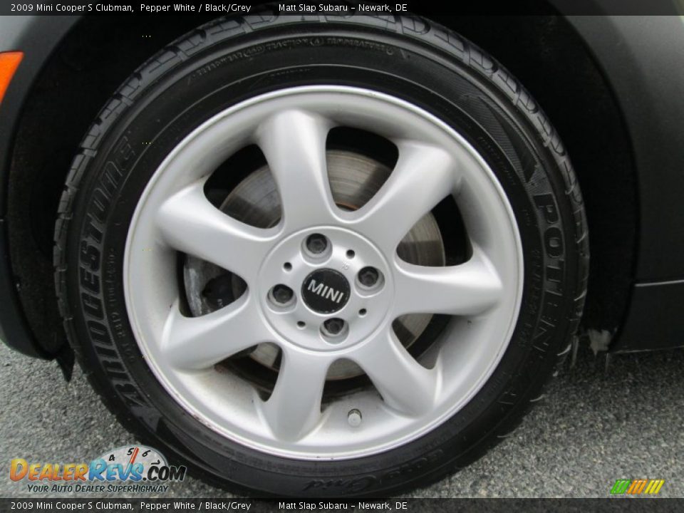 2009 Mini Cooper S Clubman Pepper White / Black/Grey Photo #21