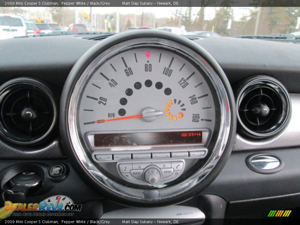 2009 Mini Cooper S Clubman Pepper White / Black/Grey Photo #24