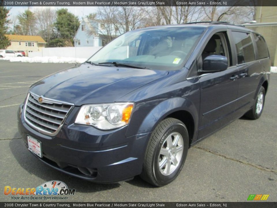 2008 Chrysler Town & Country Touring Modern Blue Pearlcoat / Medium Slate Gray/Light Shale Photo #2